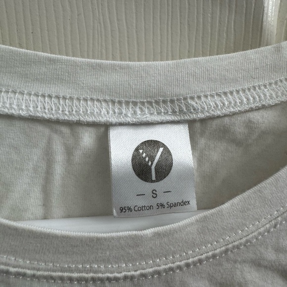 White Shirt with Eyelash and Lip Print - Picture 3 of 4